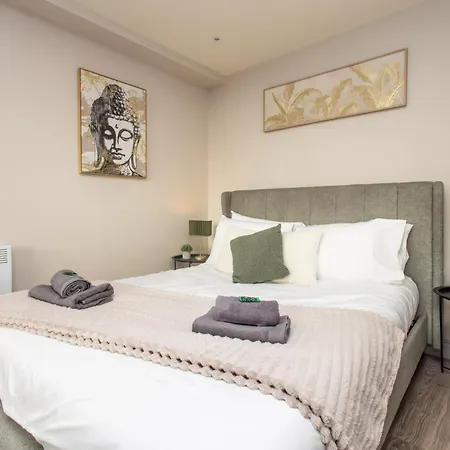 Apartment, Walk Everywhere , Views شقة ليدز