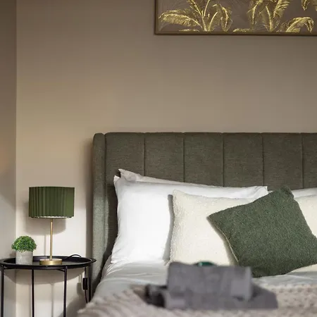 Апартаменти Apartment, Walk Everywhere , Views