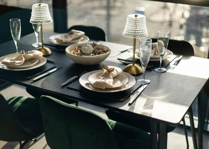 Apartment, Walk Everywhere , Views Apartment